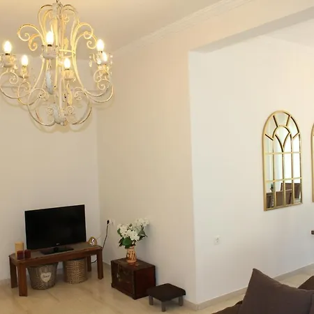 Vintage Apartment