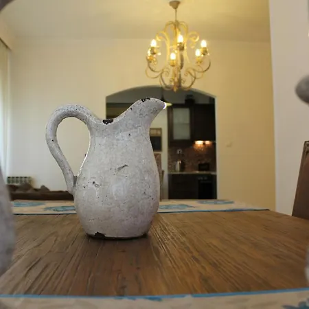 Vintage Apartment